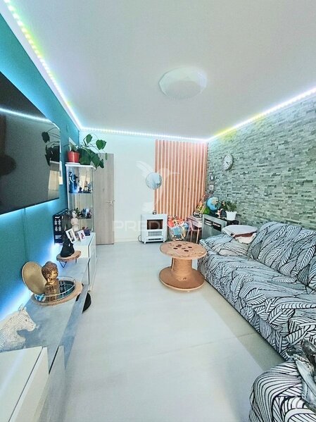 Apartamento T2 Moderno Almada - cozinha equipada, marquise