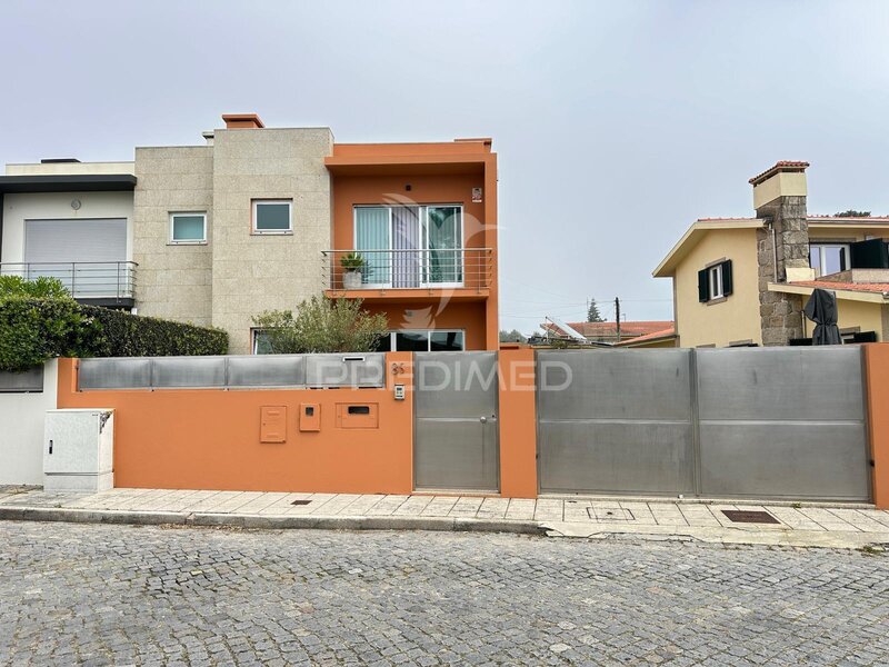 дом V3 Vila Chã Vila do Conde - гараж