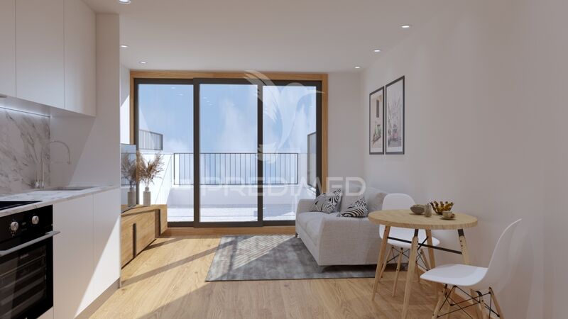 Apartment 1 bedrooms Paranhos Porto - 5th floor, kitchen, balcony