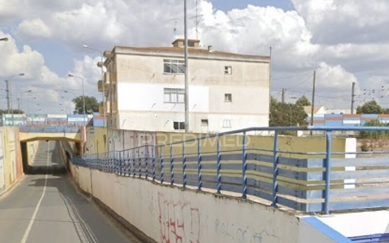 Apartamento T2 bem localizado Ermidas-Sado Santiago do Cacém - r/c