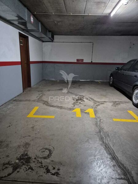 Garage with 11.25sqm Caniço Santa Cruz