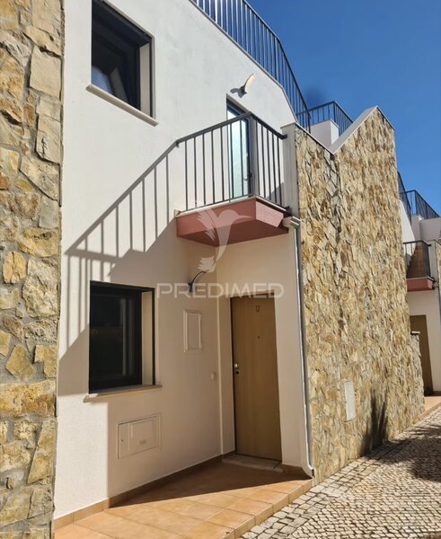 Moradia V3 Moderna em banda Guia Albufeira - piscina, lareira, terraço, bbq, condomínio fechado, garagem