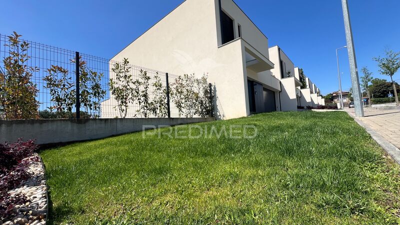 House/Villa uusi V3 Palmeira Braga - , , , ,
