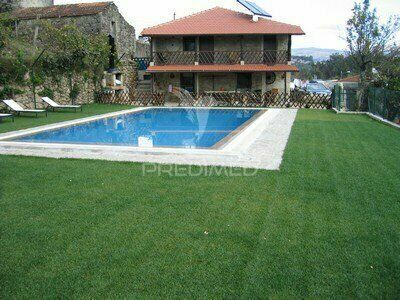 House 3 bedrooms Couto de Esteves Sever do Vouga - central heating, terrace, swimming pool, air conditioning, barbecue, balcony, tennis court, solar panels