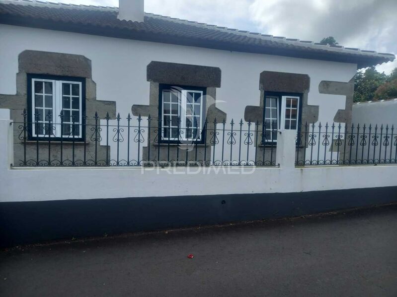 Moradia V3 Terra Chã Angra do Heroísmo - equipado, jardim, bbq, quintal, piscina
