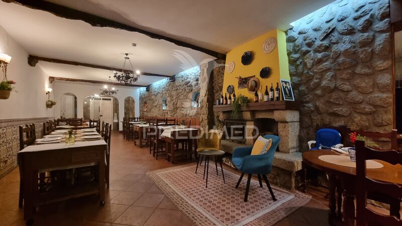 Restaurant Refurbished Braga - kitchen, esplanade
