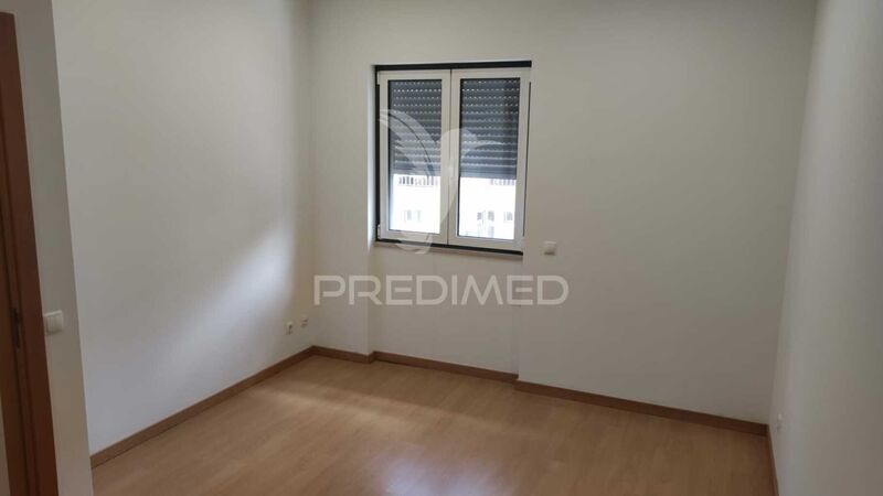 Apartment T2 Refurbished in the center Oeiras - green areas, thermal insulation, double glazing