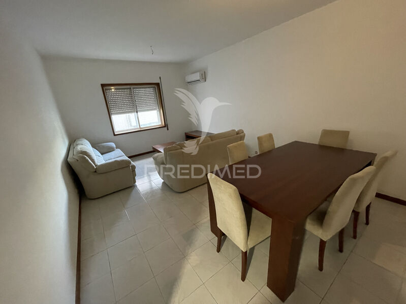 Apartment Modern well located 3 bedrooms Rio Tinto Gondomar - air conditioning, balconies, 1st floor, balcony, garage, parking space, equipped