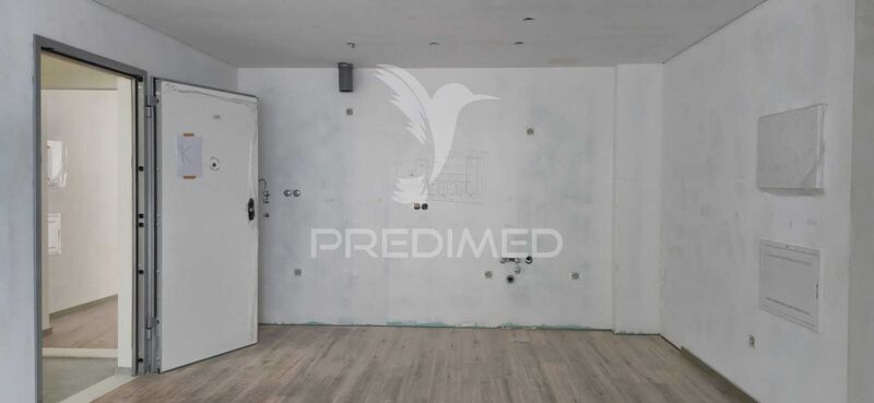 Apartamento novo T1 São Vicente Braga - equipado, ar condicionado, isolamento térmico