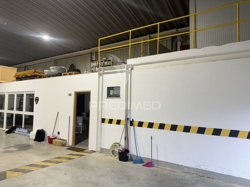 Warehouse Industrial with 568sqm Sines - parking lot