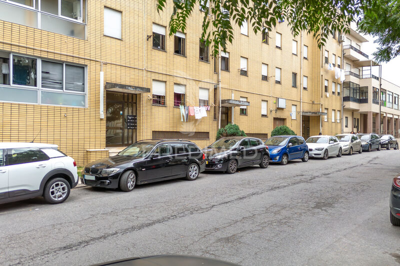 Garage Private with 953.55sqm Braga