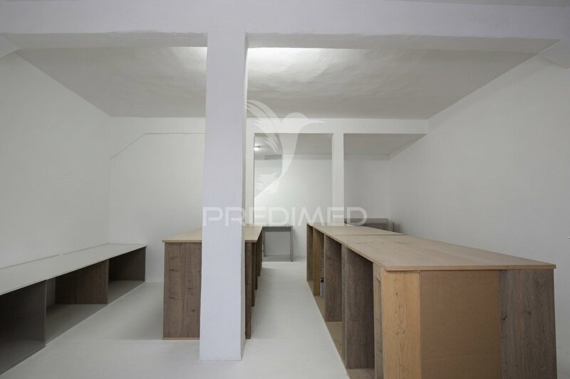 Warehouse Industrial with 74sqm Pechão Olhão