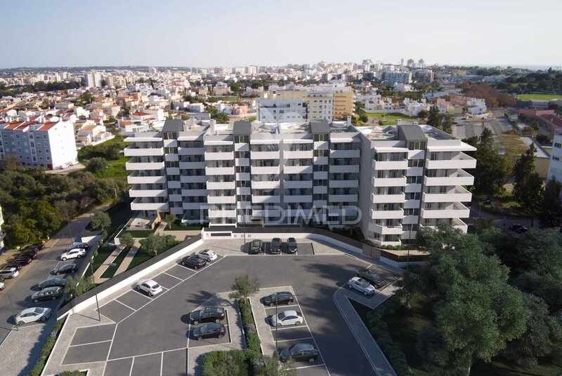 Apartment 3 bedrooms Portimão - gated community, air conditioning, swimming pool, playground