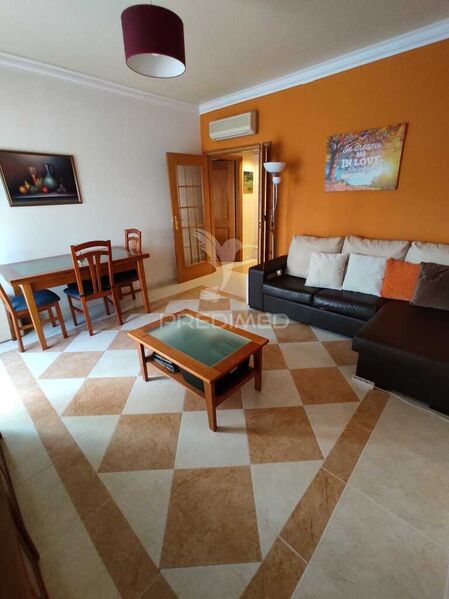 Apartment in good condition 3 bedrooms São Sebastião Setúbal - garage, air conditioning, terraces, quiet area, playground, store room, parking space, kitchen, terrace, floating floor