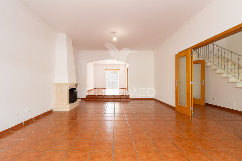 House V4 Palmela - barbecue, terrace, double glazing, fireplace, swimming pool