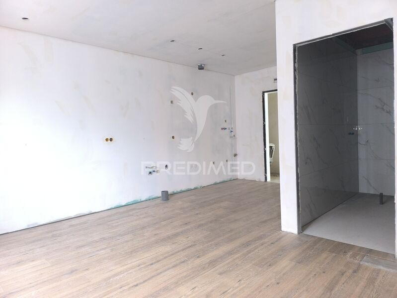 Apartment T0 Modern São Vicente Braga - thermal insulation, air conditioning, equipped