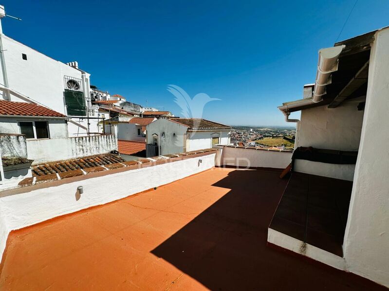 Moradia V2 Elvas - terraço, cozinha equipada