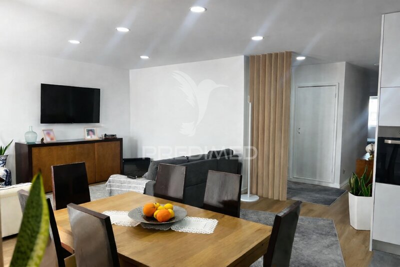Apartamento T3 Reformado Matosinhos - 1º andar, garagem, terraço