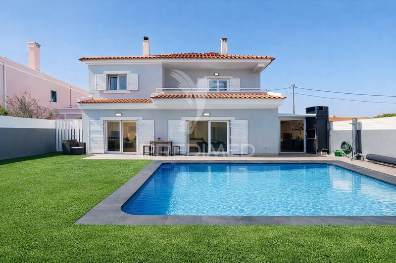 Maison nouvelle V6 Alhos Vedros Moita - garage, barbecue, climatisation, alarme, piscine, balcon, double vitrage, isolation thermique