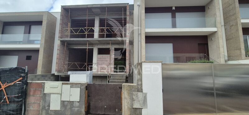 жилой дом новые V3 Braga