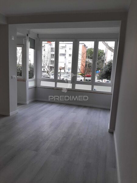 Apartamento T2 Oeiras - marquise, jardim, isolamento térmico, varandas, arrecadação