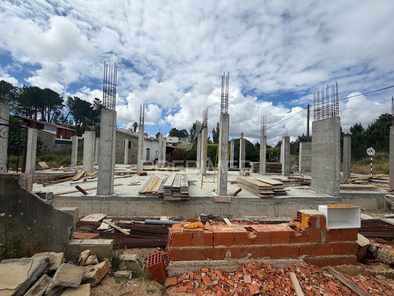 Moradia Térrea em construção V2 Fernão Ferro Seixal - zona calma
