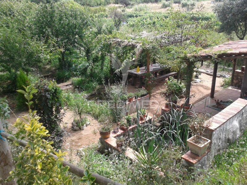 Terreno Urbano com 3640m2 Arneiro das Milhariças Santarém - água