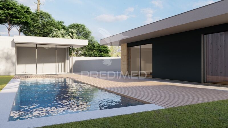 Moradia de luxo V4 Vila Verde - garagem, piscina, ar condicionado, terraço, varandas