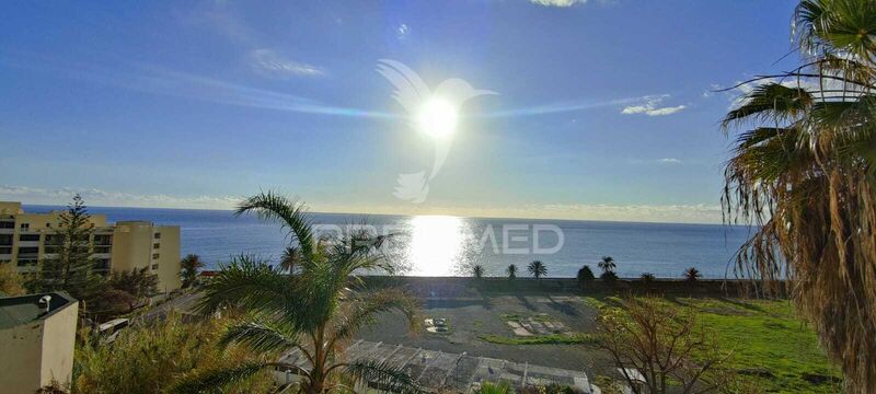 Apartment 4 bedrooms São Martinho Funchal - store room, balcony, gated community, swimming pool, splendid view, turkish bath, sea view, playground