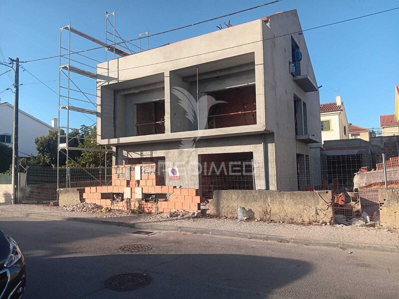 Maison V3 Jumelée en construction Quinta do Conde Sesimbra - balcons, plancher flottant, panneaux solaires, jardin, terrasse, garage