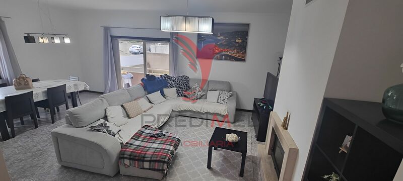 Venda Apartamento T3 Canelas Vila Nova de Gaia - cozinha equipada, r/c, garagem
