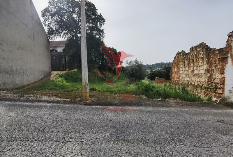 Land with 1791sqm Alcanena