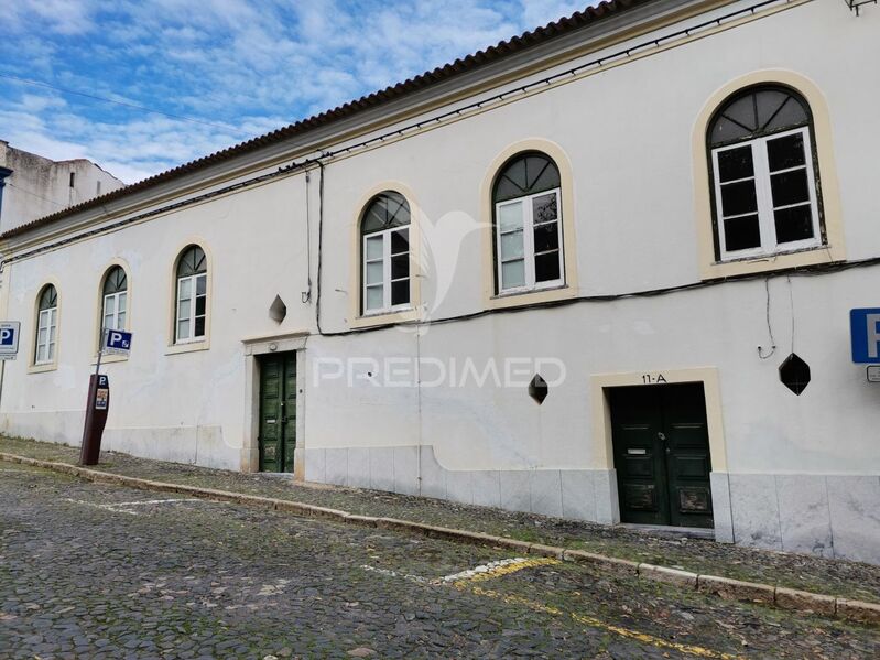 House 8 bedrooms in the center Salvador Beja - backyard