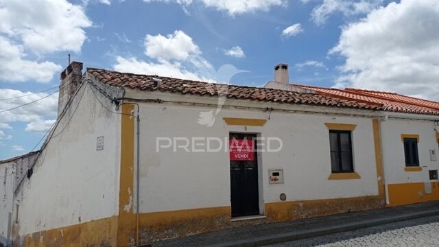 House 2 bedrooms in the center Arraiolos