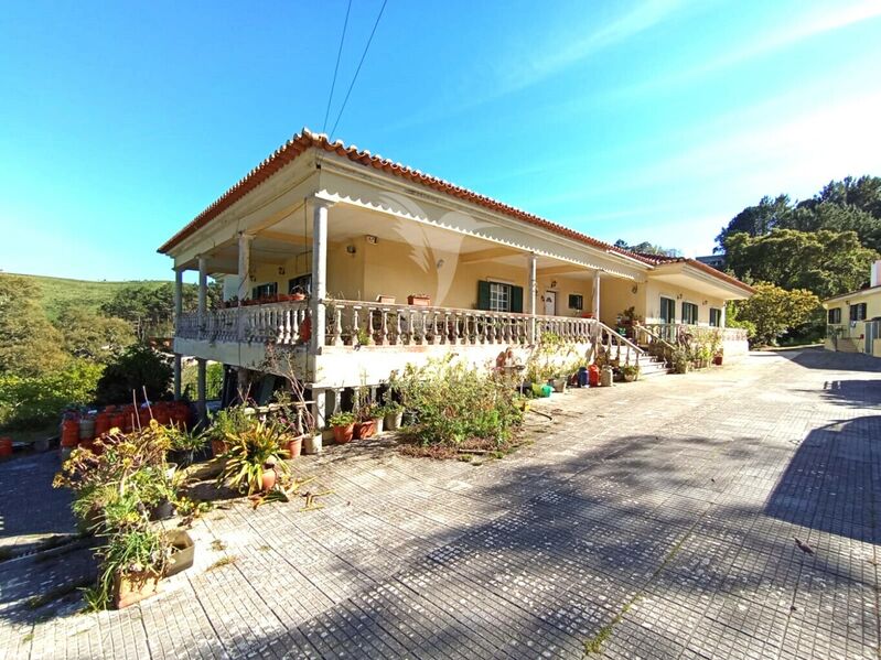 House 6 bedrooms Lousa Loures - fireplace, solar panels, automatic gate, garage, air conditioning