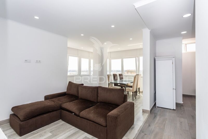 Apartment 3 bedrooms Refurbished Barreiro