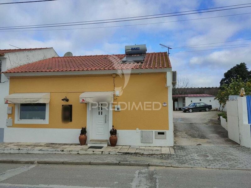 Restaurante Alcanhões Santarém - cozinha, esplanada