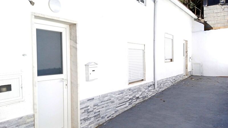 House V9 Refurbished Ajuda Lisboa - quiet area, terrace, furnished