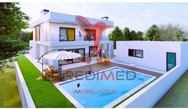 Moradia nova V4 Setúbal - vista serra, varanda, garagem, terraço, piscina, ar condicionado