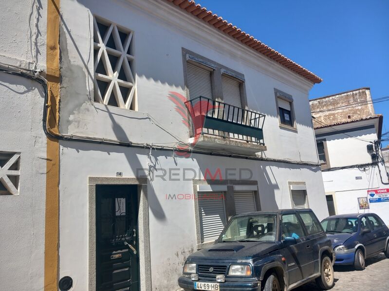 Apartamento T3 no centro Reguengos de Monsaraz para venda - 1º andar