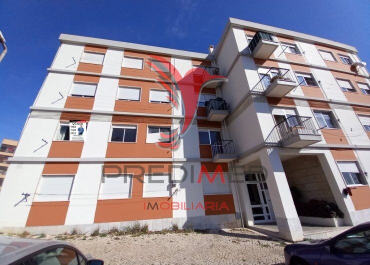 апартаменты T2 с ремонтом Rio de Mouro Sintra - 1º этаж