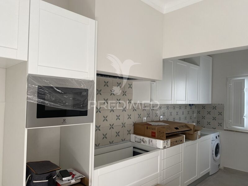 Apartamento T3 Renovado no centro Santiago do Cacém