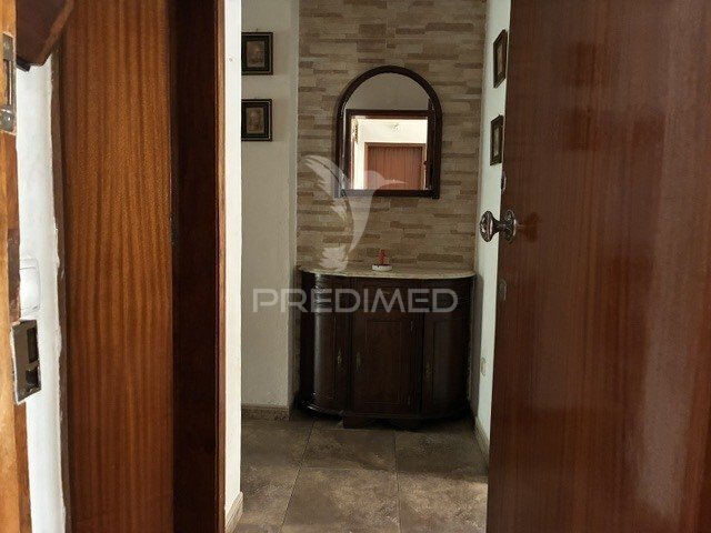 Apartamento T4 bem localizado Olhão - excelente localização