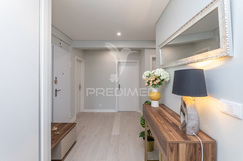 Apartamento T3 renovado