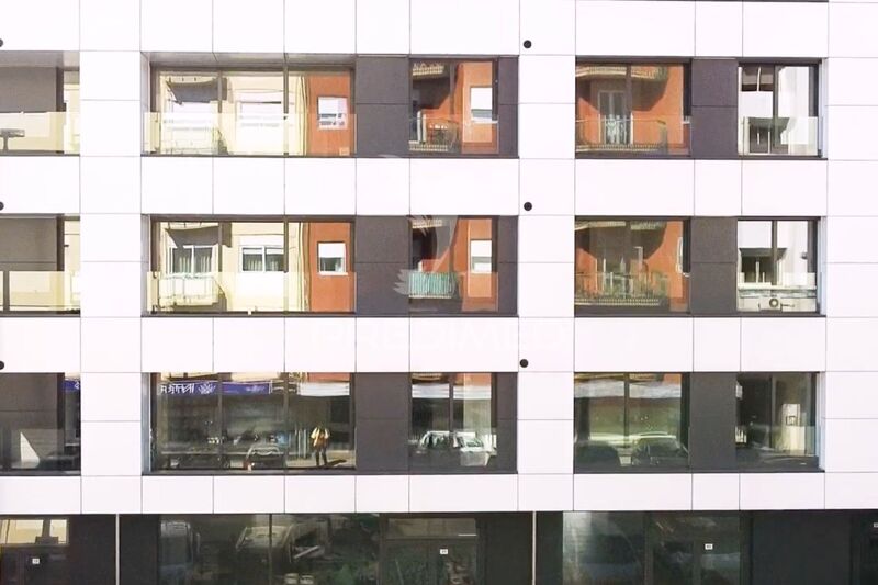 квартира T3 современный Porto - плавающий пол, парковочное место, гараж, тихий район