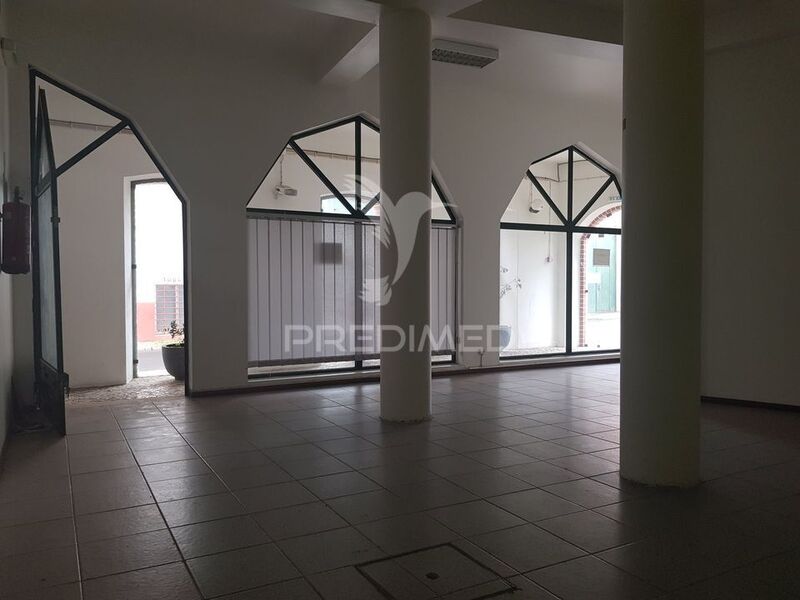 Local comercial en el centro Grândola - escaparate
