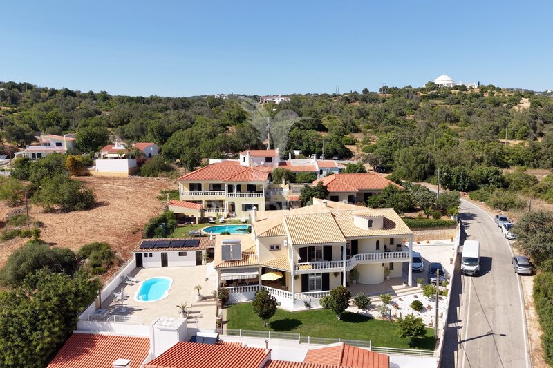 House 9 bedrooms Isolated São Sebastião Loulé - swimming pool, garage, quiet area, barbecue, sea view, garden