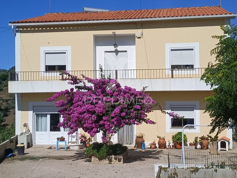 Farm 4 bedrooms Portalegre - garden, fruit trees, balcony, electricity, backyard, balconies