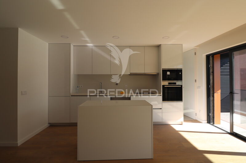 Apartment 3 bedrooms Modern Braga - balcony, thermal insulation, air conditioning, balconies