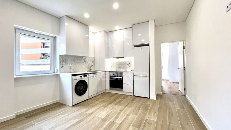 Apartment T1 Alhos Vedros Moita - ,